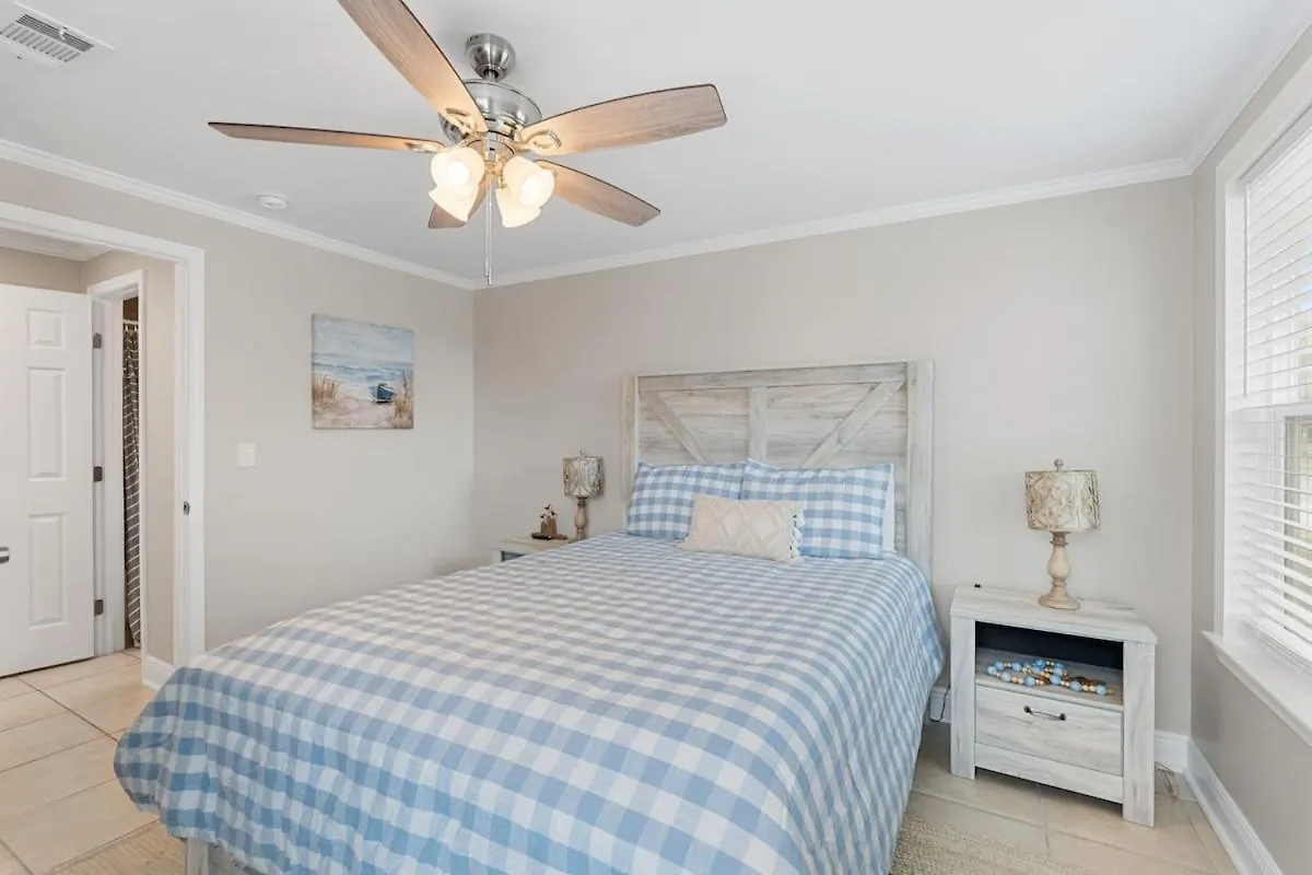 Holiday home 13900 Millcole Ave - Beachy Bungalow - Sleeps 10 Panama City Beach