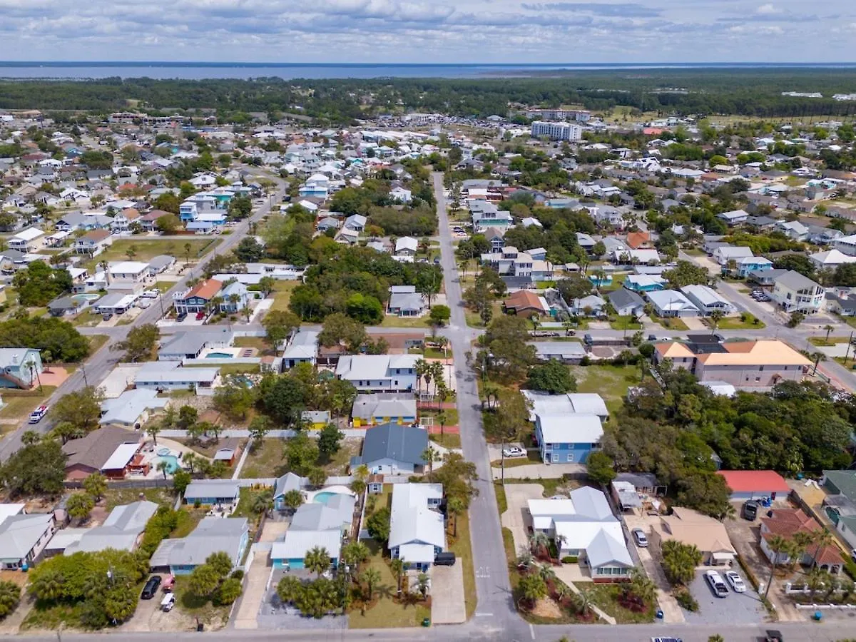 Holiday home 13900 Millcole Ave - Beachy Bungalow - Sleeps 10 Panama City Beach