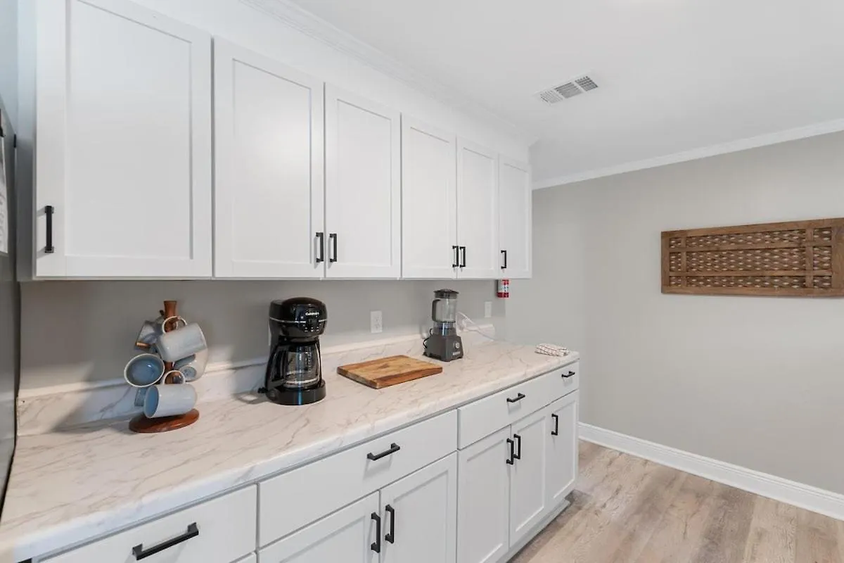 13900 Millcole Ave - Beachy Bungalow - Sleeps 10 Panama City Beach Holiday home