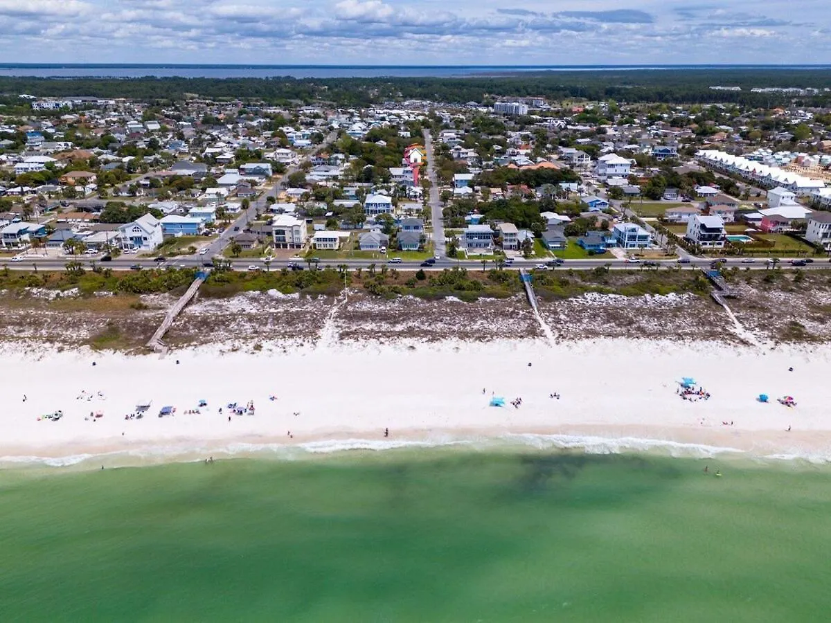 13900 Millcole Ave - Beachy Bungalow - Sleeps 10 Panama City Beach United States