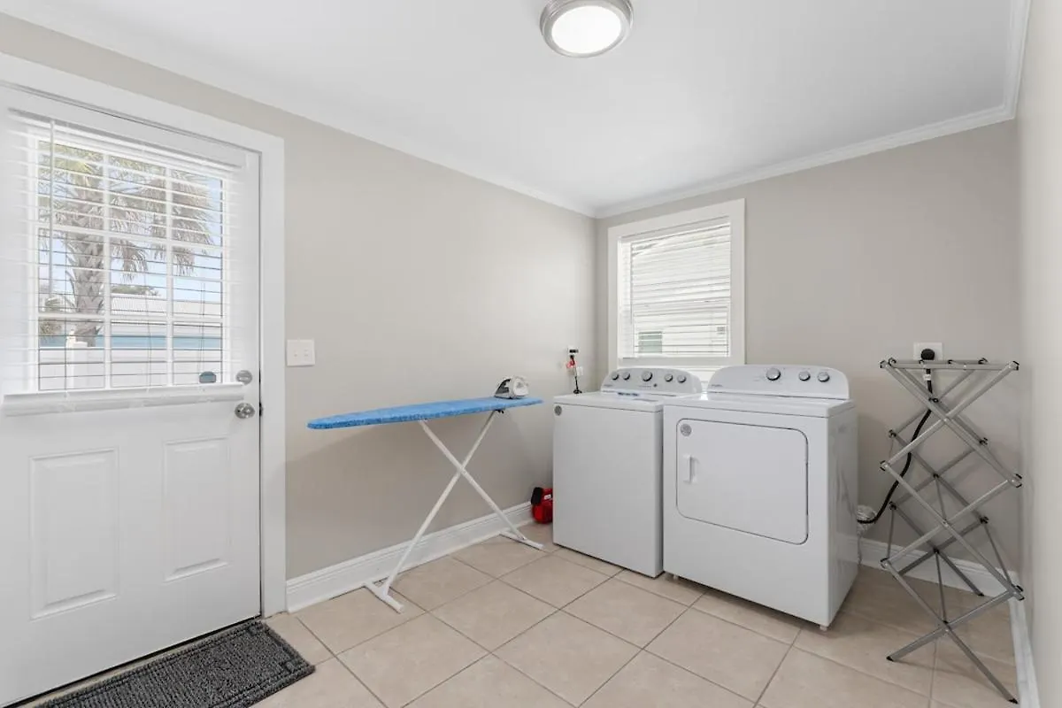Holiday home 13900 Millcole Ave - Beachy Bungalow - Sleeps 10 Panama City Beach