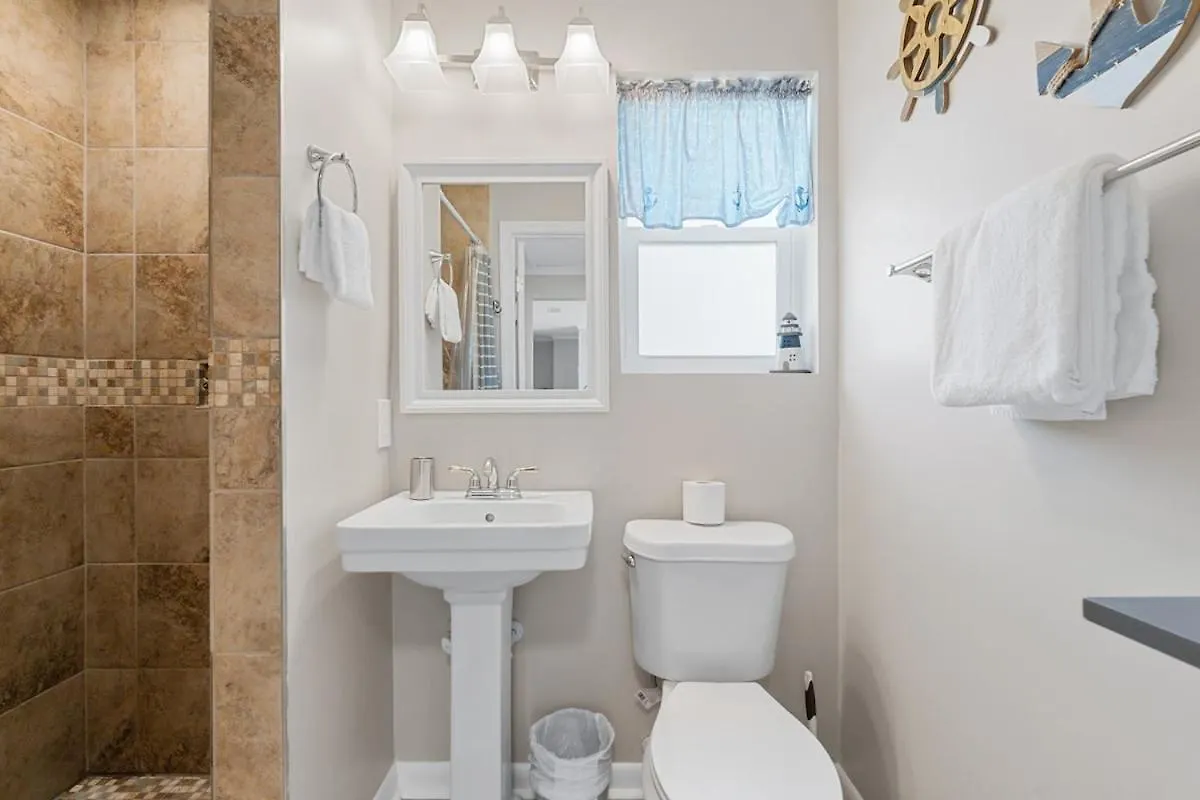Holiday home 13900 Millcole Ave - Beachy Bungalow - Sleeps 10 Panama City Beach