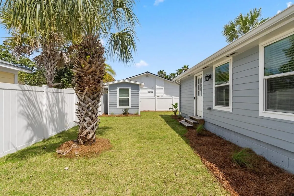13900 Millcole Ave - Beachy Bungalow - Sleeps 10 Panama City Beach Holiday home