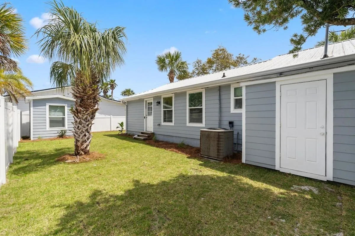 13900 Millcole Ave - Beachy Bungalow - Sleeps 10 Panama City Beach