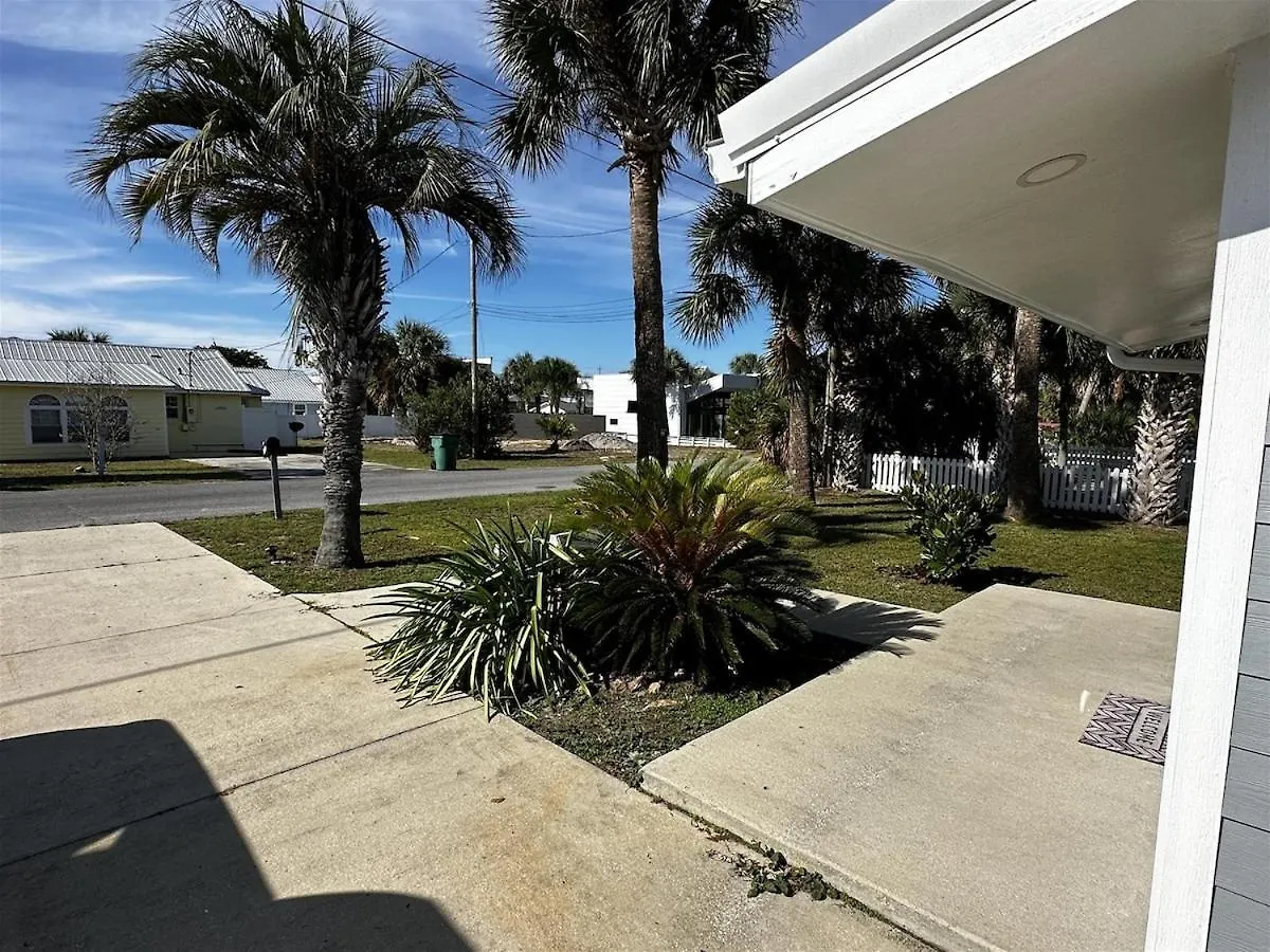 Holiday home 13900 Millcole Ave - Beachy Bungalow - Sleeps 10 Panama City Beach