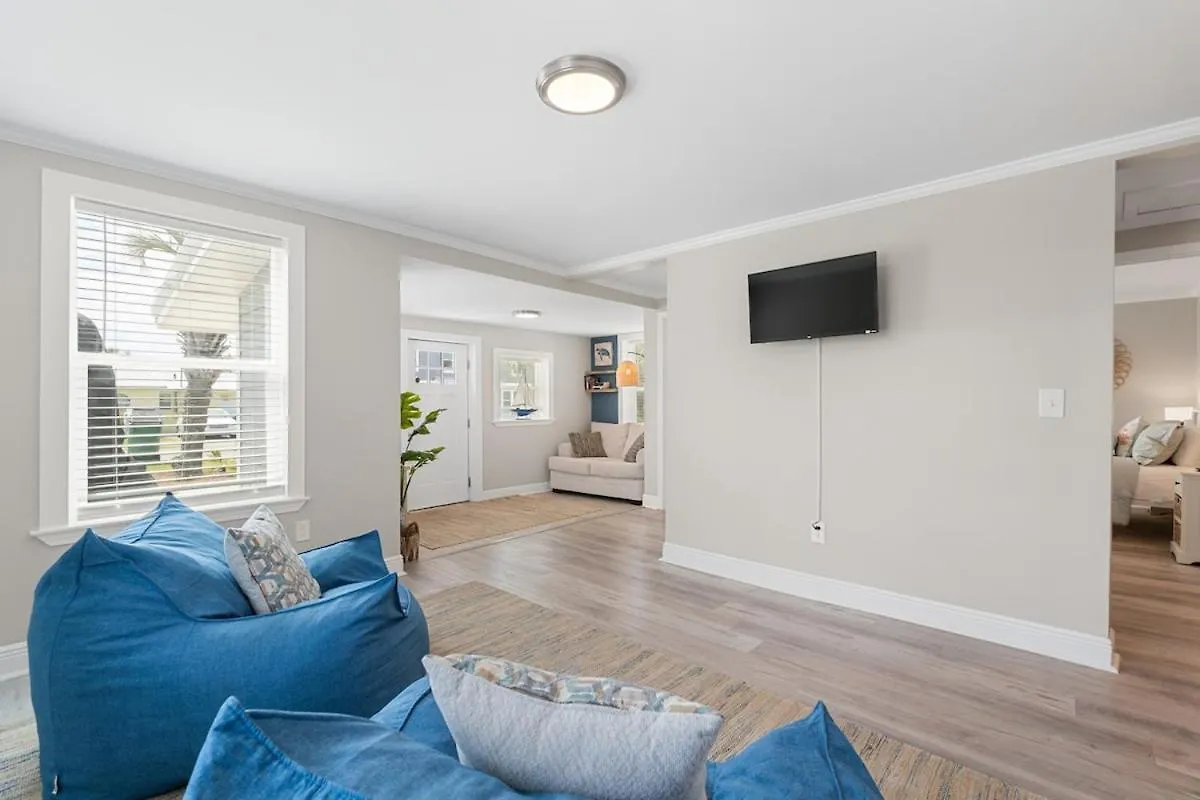 13900 Millcole Ave - Beachy Bungalow - Sleeps 10 Panama City Beach 0*,