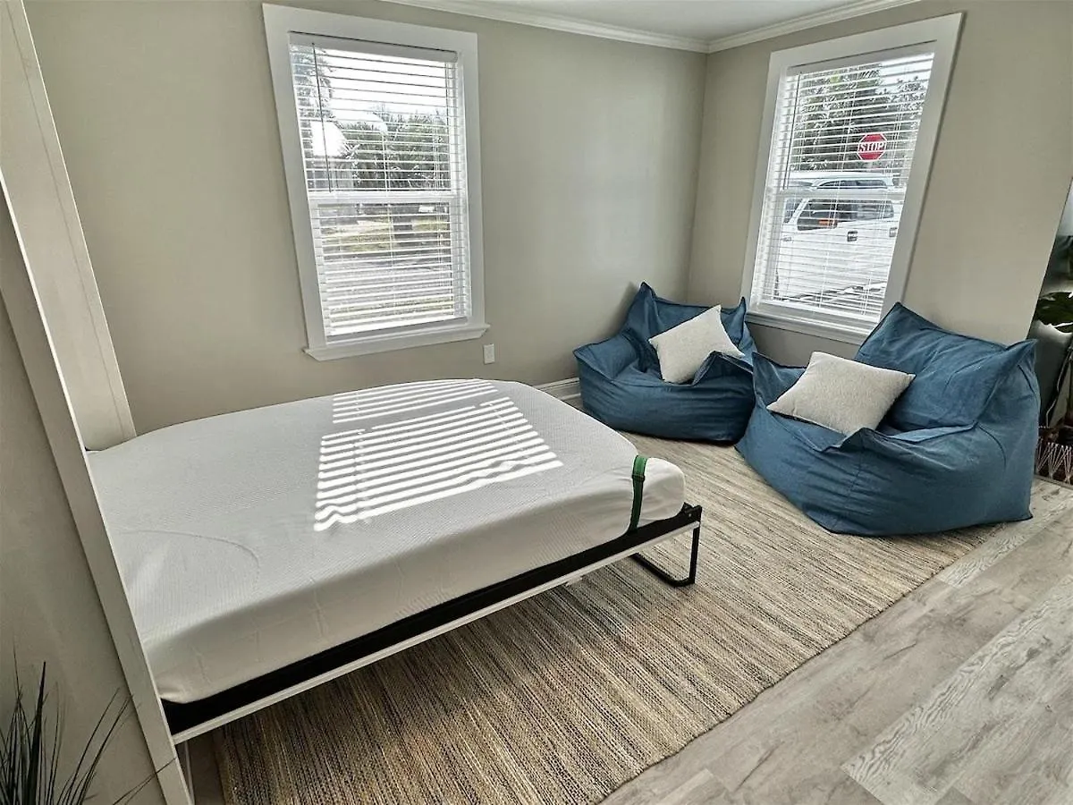 13900 Millcole Ave - Beachy Bungalow - Sleeps 10 Panama City Beach Holiday home
